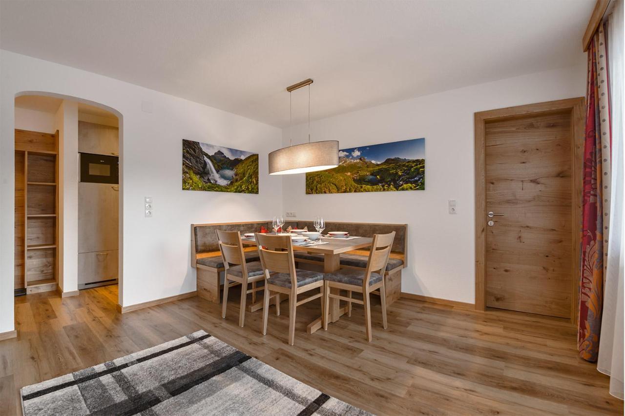 Alpenrose Appartements Burger Evelin Sankt Anton am Arlberg Exterior foto