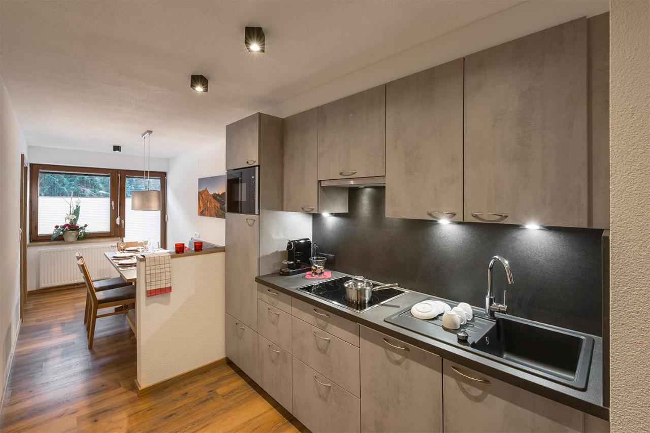 Alpenrose Appartements Burger Evelin Sankt Anton am Arlberg Exterior foto