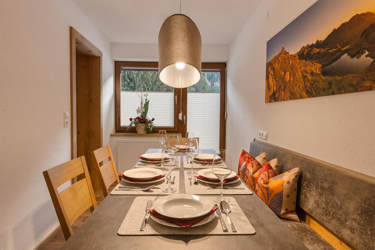 Alpenrose Appartements Burger Evelin Sankt Anton am Arlberg Exterior foto